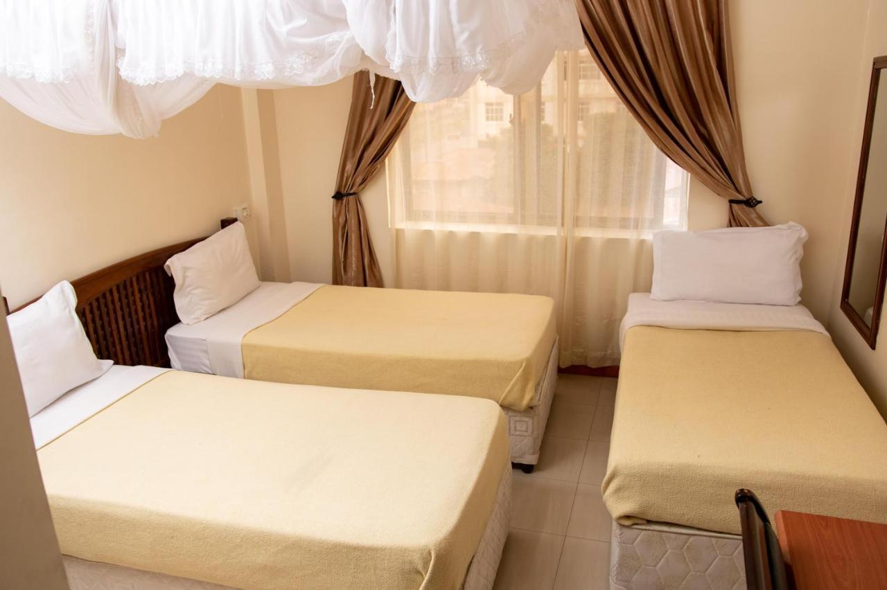 Briston Hotel Arusha Bagian luar foto