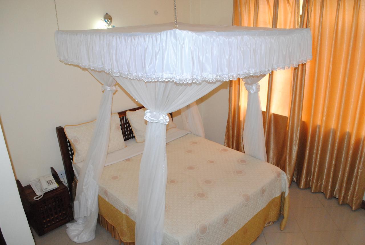 Briston Hotel Arusha Bagian luar foto